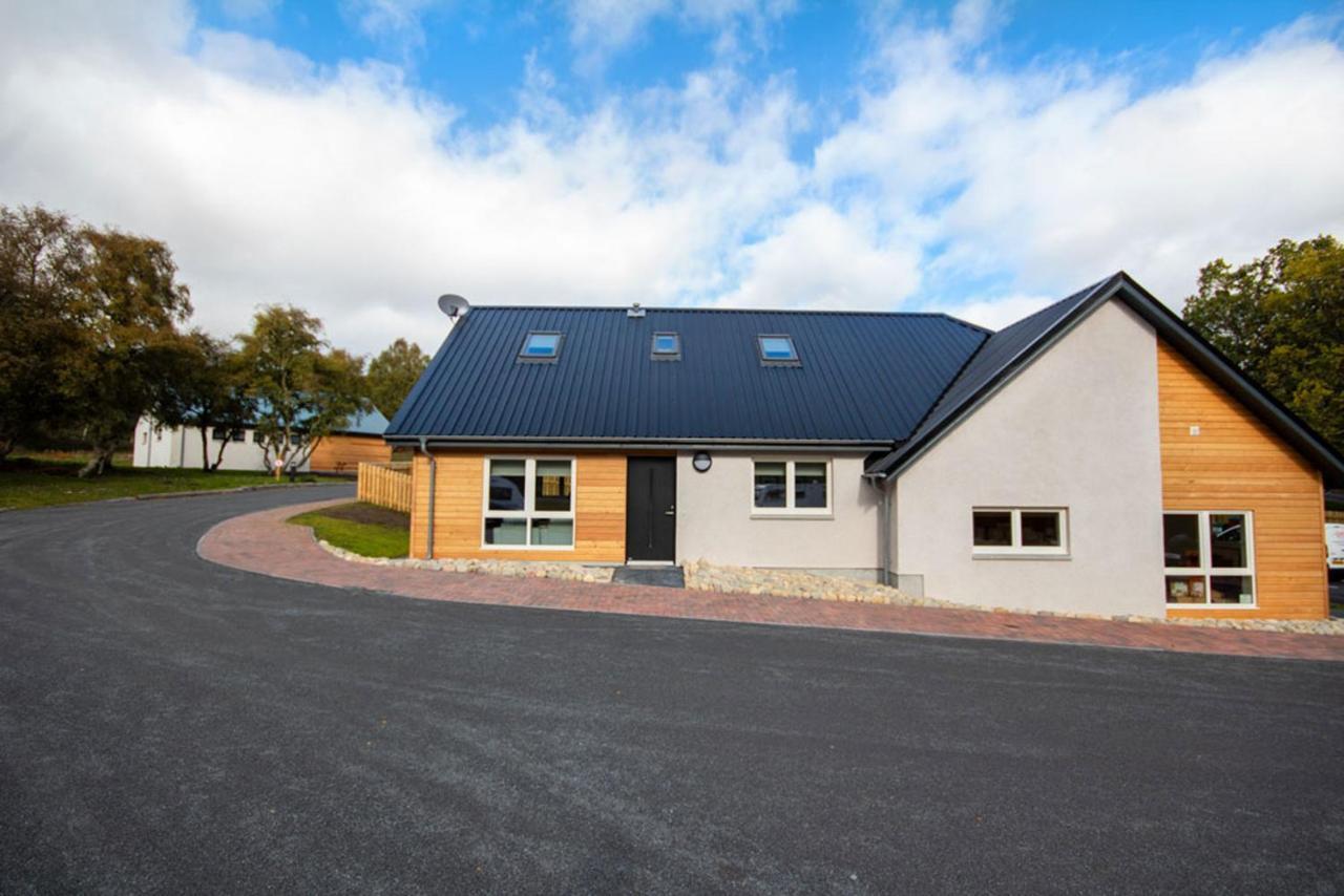Oakwood Villa Aviemore Esterno foto